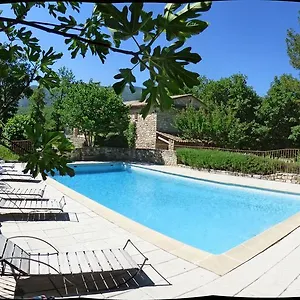 Lou Caleù Restaurant Le Rocher Des Abeilles Hotel Saint-Martin-de-Castillon